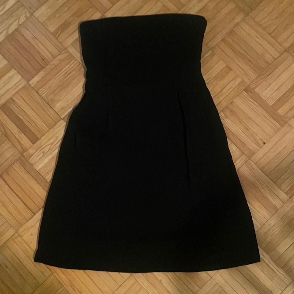 Strapless mini dress plain black